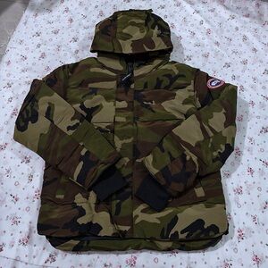 Canada Goose Camouflage hooded down jacket